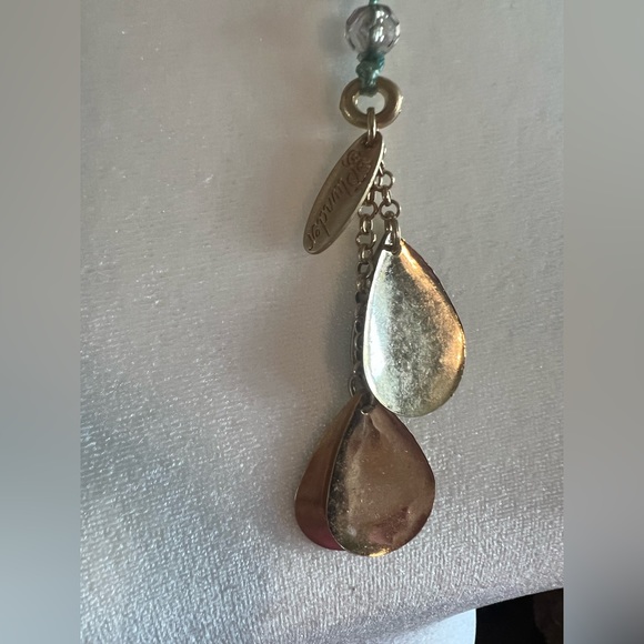 Plunder Juniper Lariat Necklace with green beads and gold charms - Picture 3 of 4